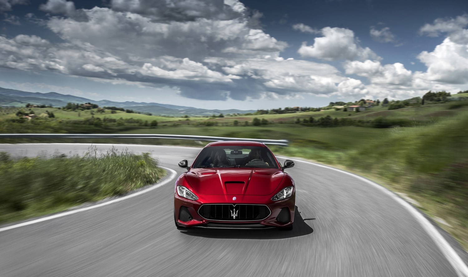 171016maserati_GranTurismo